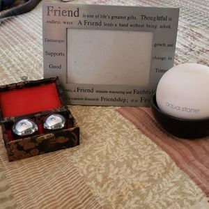 PICTURE FRAME, BAODING BALLS, HUMIDIFIER